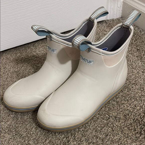 Xtratuf Women's White Ankle Boots - Picture 1 of 7